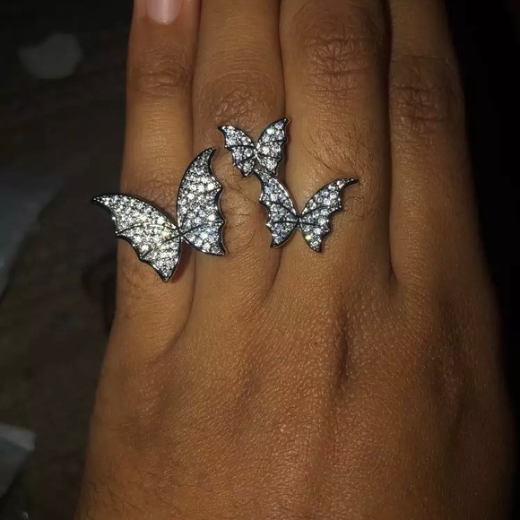 Silver butterfly adjustable ring - Picture 5 of 9